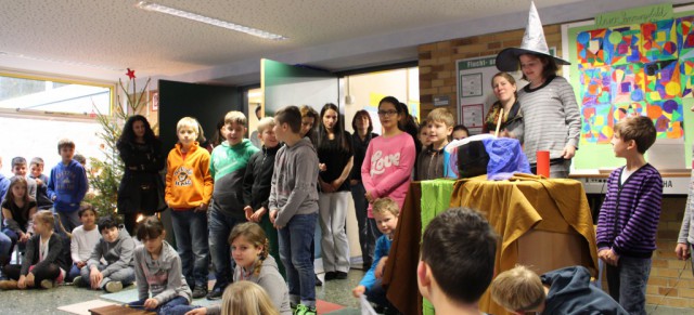 Adventswerkstatt der Klassen 3 und 4